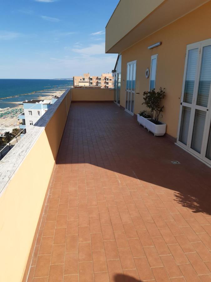 La Terrazza Sul Mare Apartment Montesilvano Luaran gambar