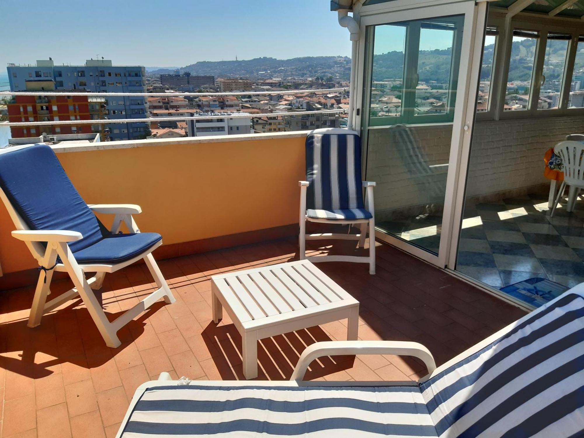 La Terrazza Sul Mare Apartment Montesilvano Luaran gambar